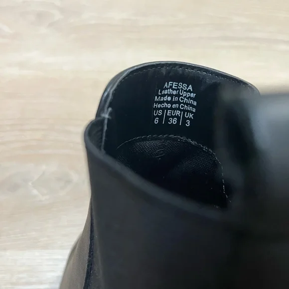 Sz 6 Black Leather Point Toe Crown Vintage Afessa Chelsea Ankle Boots Booties - Picture 5 of 8